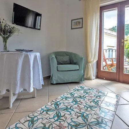 Il Vicolo B&B 아나카프리