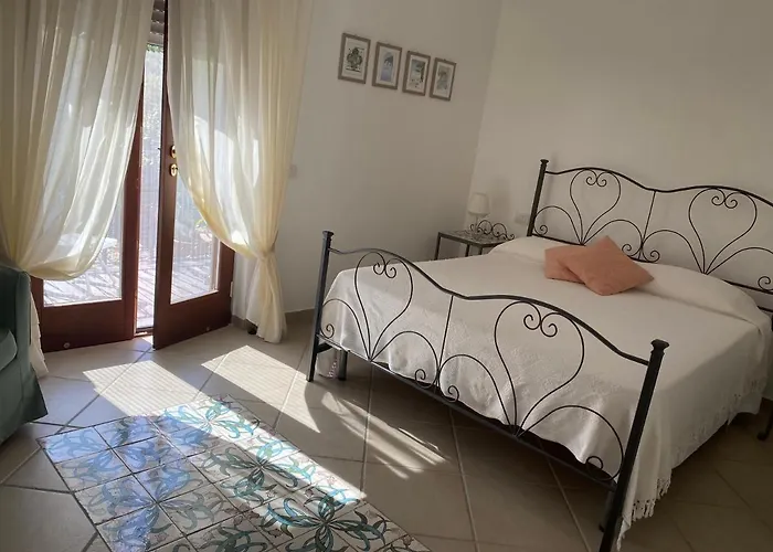 Il Vicolo לינה וארוחת בוקר אנה קאפרי