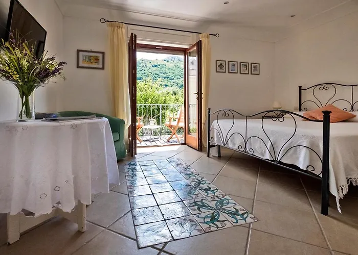 Il Vicolo 4* Anacapri (Isola di Capri)